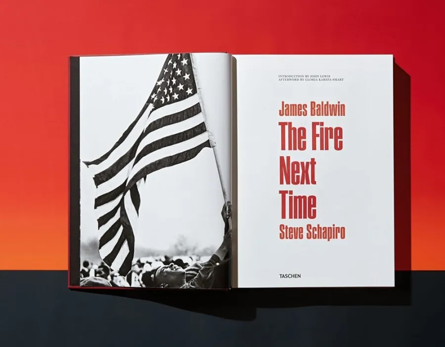 obrazek 3 Książka James Baldwin. The Fire Next Time, Art Edition No. 101–150, Steve Schapiro ‘Selma March’ - Taschen