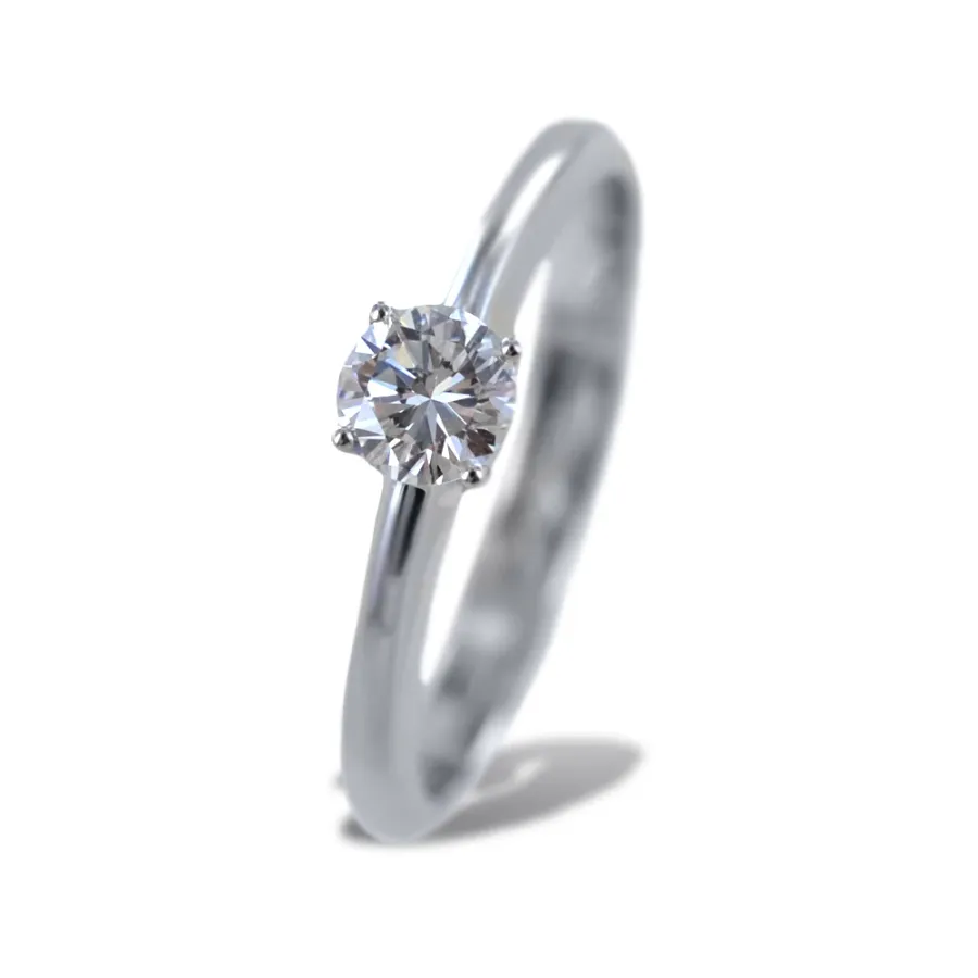 obrazek 1 Włoski średni pierścionek Solitaire z diamentem 0,31 karata