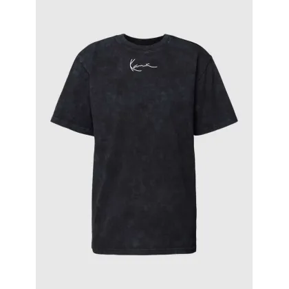 Zdjęcie T-shirt z wyhaftowanym logo