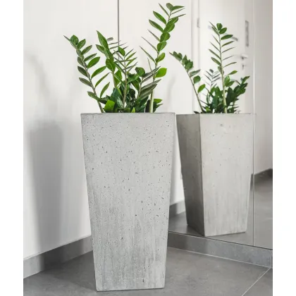Zdjęcie 14x14x40 cm (spód) + 19x19 cm (góra) CT - Donica betonowa w kształcie stożka (szara)