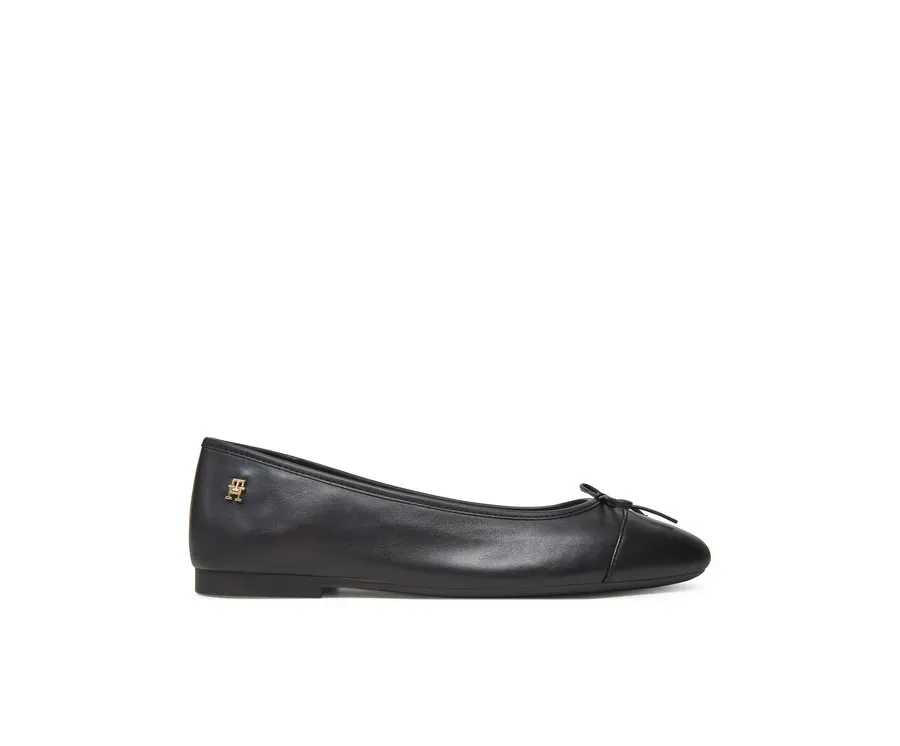 obrazek 1 Tommy Hilfiger Baleriny Toe Cap Leather Ballerina FW0FW08759 Czarny