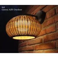 Zdjęcie Ładne oświetlenie zewnętrzne z Hiszpanii - lampa ścienna