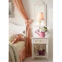 Picture Bedside table in a romantic style - Ferretti e Ferretti