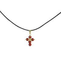 Zdjęcie Koralowa zawieszka ze złotem w kształcie krzyża na szczęście