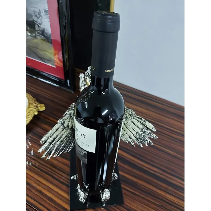 obrazek 5 Figura skrzydlatego konia - podstawka na wino - ArtBe