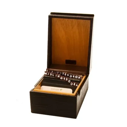 Zdjęcie Unikatowe pudełko na wizytówki z indeksem alfabetycznym!