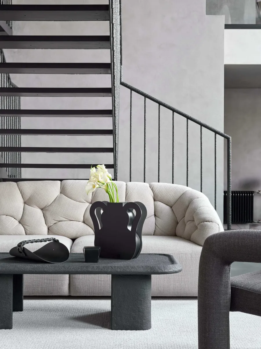 obrazek 2 Designerski czarny skórzany wazon Otto 9x40xH45 cm