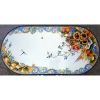 Zdjęcie Oryginalny blat do ogrodu wykonany z lawy wulkanicznej zdobiony owocowo kwiatowym motywem – Ceramiche Valchida