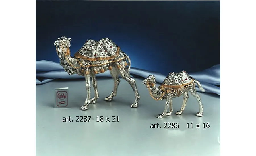 obrazek 1 Wyjątkowa pięknie zdobiona figura wielbłąda