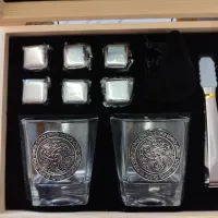 Picture Exclusive gift set - crystal whiskey glasses with a tin emblem decorated with a Celtic pattern