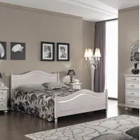 Picture Double bed decorated with dove gray and distressed gray finish and silver piping - Zanini