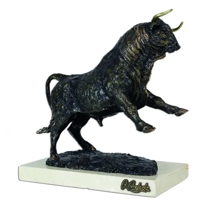 Zdjęcie Niezwykła statuetka Hiszpańskiego byczka Malvado