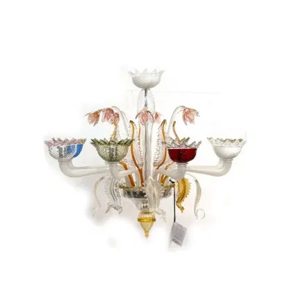 Zdjęcie Stylowy żyrandol na 8 żarówek wykonany ze szkła Murano