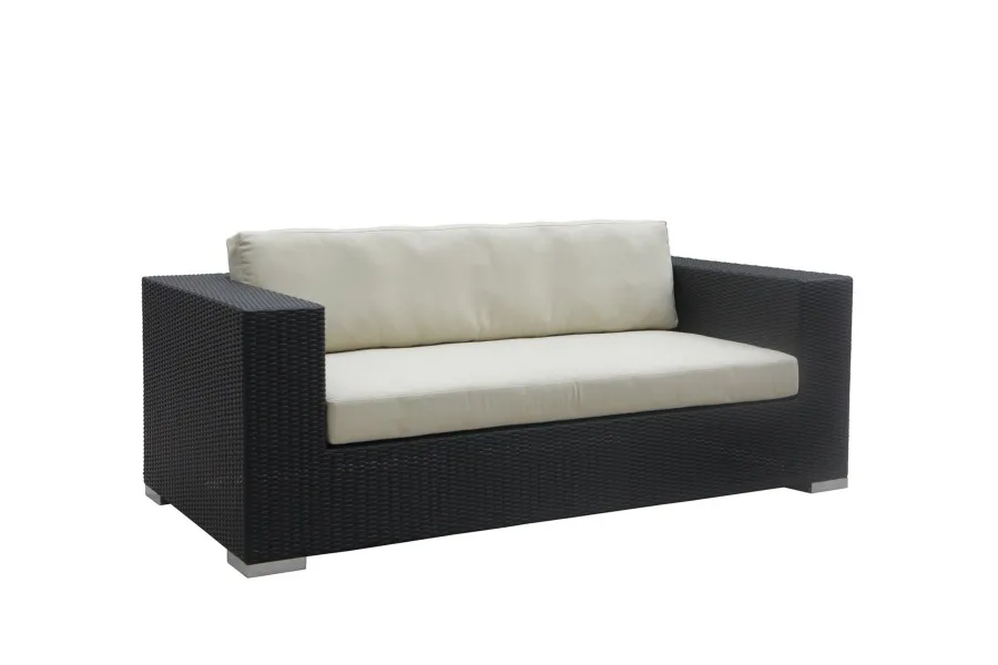 obrazek 1 Piękna stylowa sofa Maui z czarnego rattanu do ogrodu i na taras