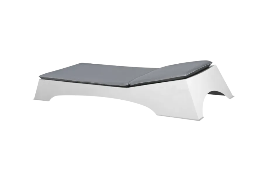 Portuguese chaise longue for home