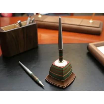 Picture Liberty pen stand model 2101CDE