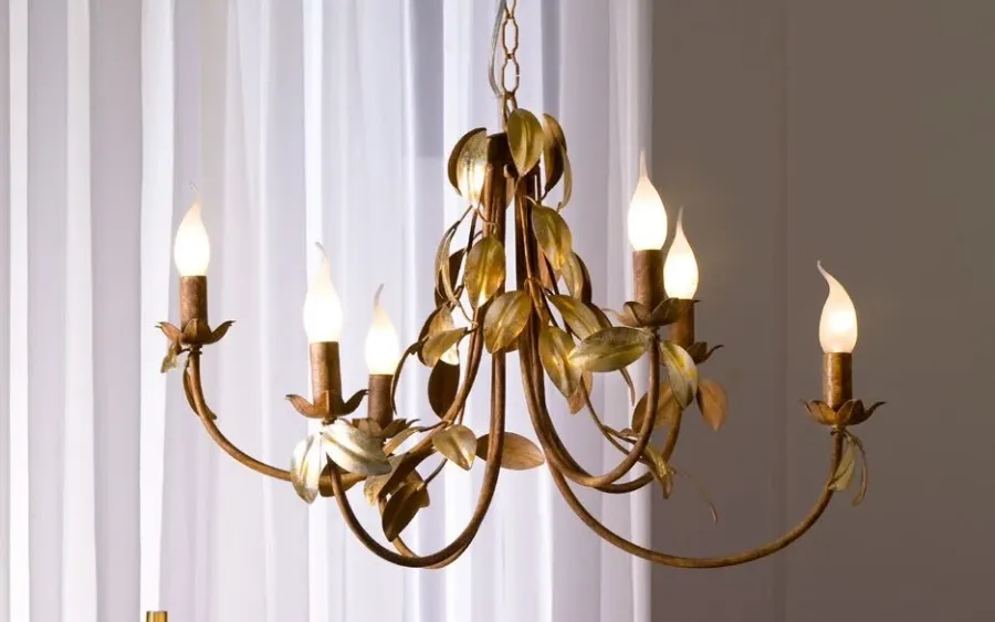 obrazek 1 Interesujący żyrandol do prestiżowych wnętrz - Euro Lamp Art