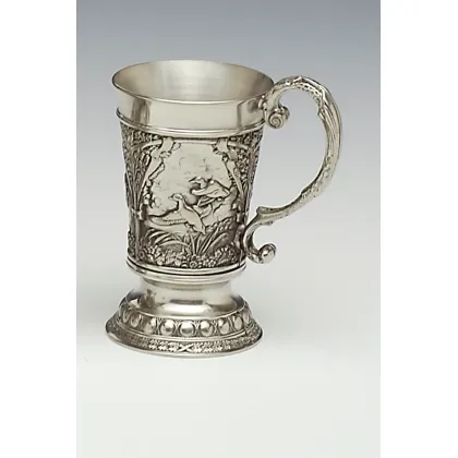 Zdjęcie Ekskluzywna miarka na alkohol z rączką z przedstawieniem dzikich kaczek