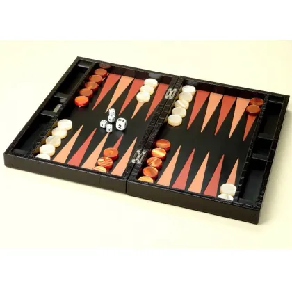 Zdjęcie Zestaw drewniany pokryty skórą do rozgrywki w Backgammon