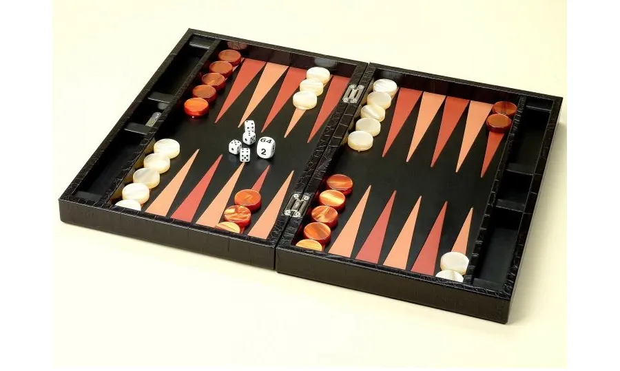 obrazek 1 Zestaw drewniany pokryty skórą do rozgrywki w Backgammon