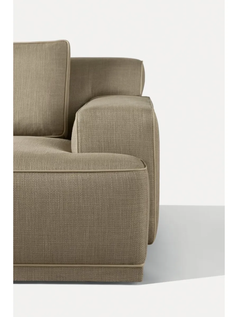 obrazek 6 Wyrafinowana sofa Dahlia od włoskiej marki Oasis