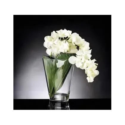Picture Luxurious glass vase with a flower for the living room - Luxury Products