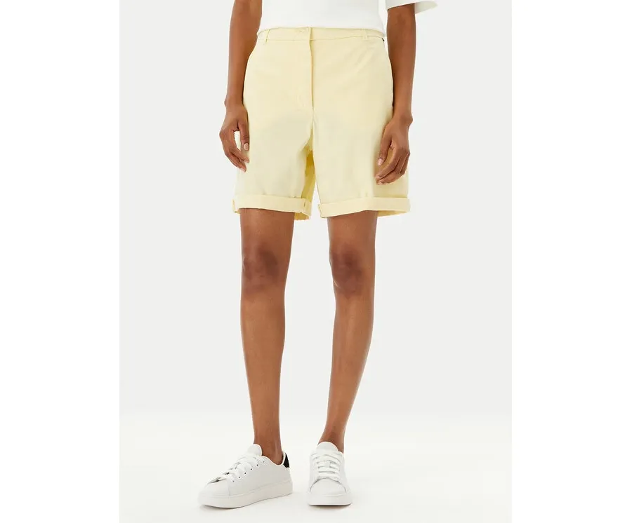 obrazek 1 Tommy Hilfiger Szorty materiałowe WW0WW42457 Żółty Regular Fit