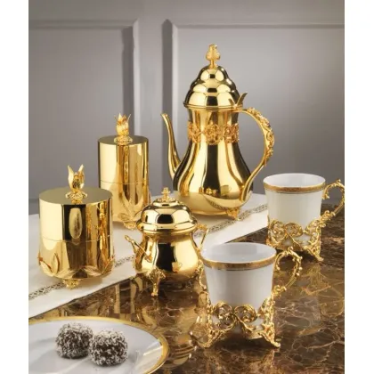 Picture A unique set of tea accessories