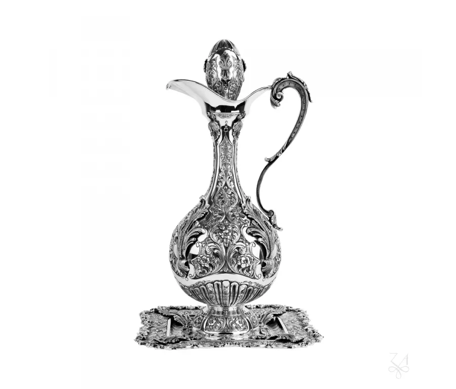 picture 1 Stylish silver wine bottle with a tray decorated with a beautiful motif - Zaramella Argenti