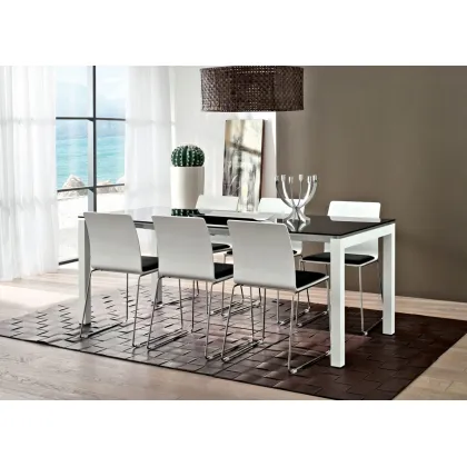 Zdjęcie Nowoczesny włoski stół obiadowy - La Primavera