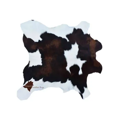 Zdjęcie Wymyślny skórzany dywan idealny do pokoju