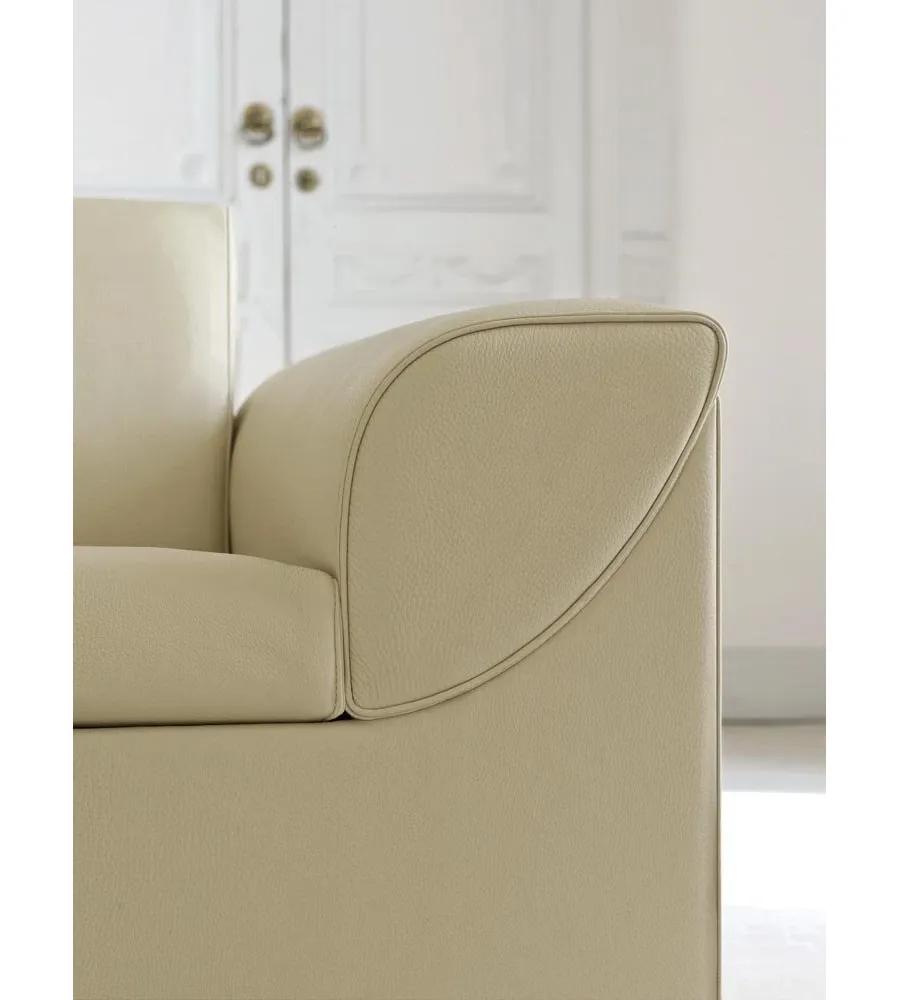 obrazek 2 Stylowa sofa z nowoczesnej kolekcji skórzanych sof – Mascheroni