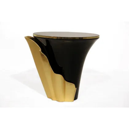 Picture Amazing gold-plated table with a marble top