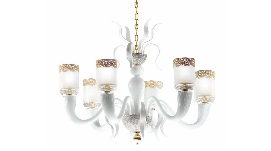 obrazek 1 Żyrandol 6-świetlny z białego szkła Murano z mosiężnymi elementami inkrustowanymi kryształami Swarovski - Il Paralume Marina