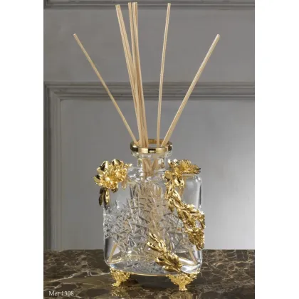 Zdjęcie Pokojowy flakon zapachowy z grawerowanego kryształu i złoconego brązu