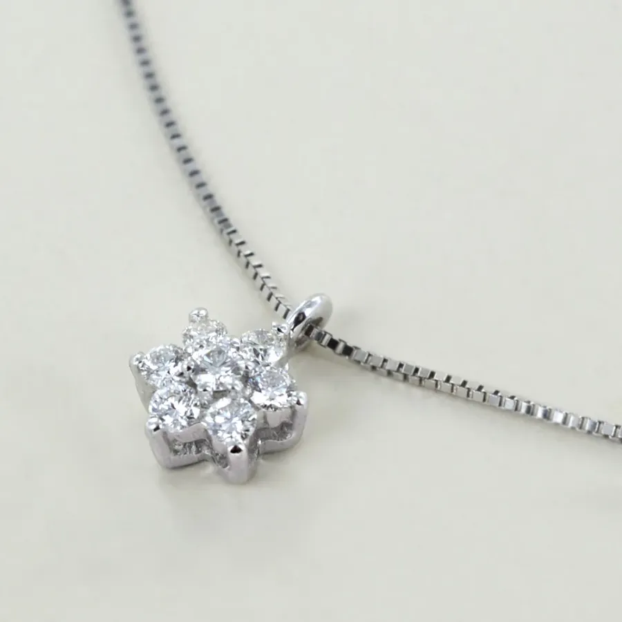 obrazek 4 Stylowy naszyjnik z wisiorkiem Diamond Star