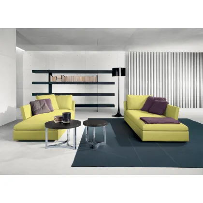 Picture A classic, elegant sofa for a modern living room - Casadesus
