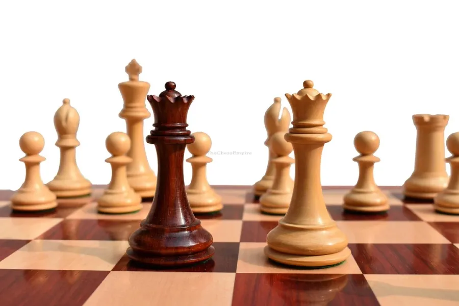 obrazek 7 Klasyczny zestaw szachowy z bukszpanu i padauk - The Chess Empire
