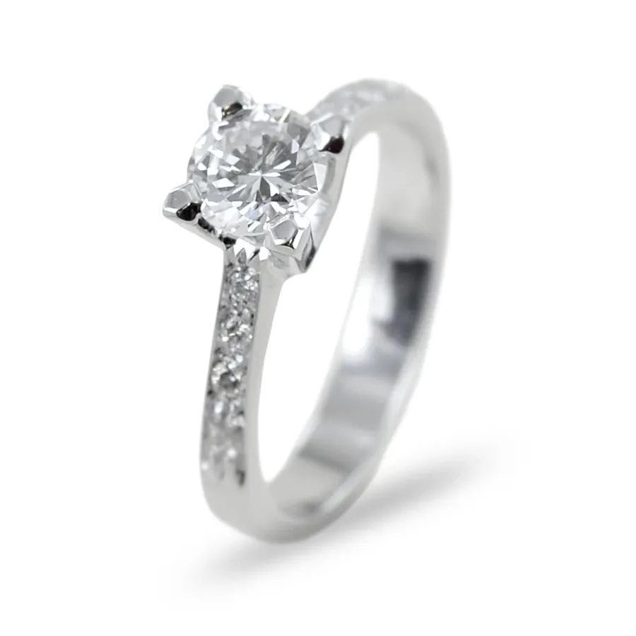 obrazek 1 Włoski pierścionek Solitaire z brylantem 0,65 ct i brylantami na trzpieniu