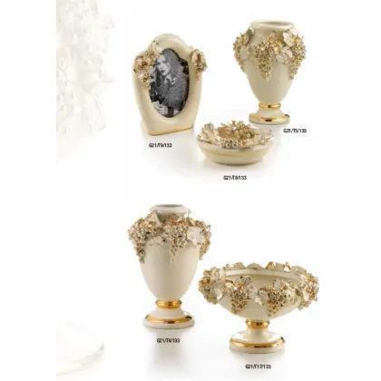 Picture Cream and gold photo frame made of Italian ceramics