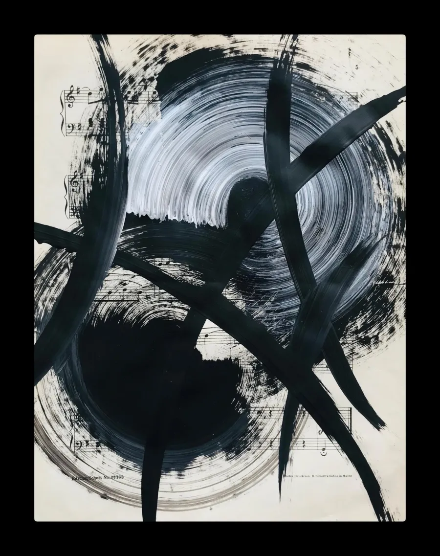 obrazek 1 Black no 25. Akryl na starych, archiwalnych nutach, 34 x 27 cm