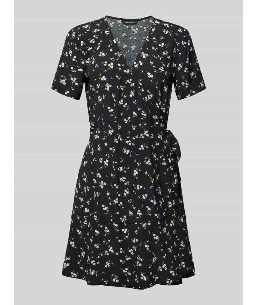 obrazek 1 Sukienka kopertowa ze wzorem na całej powierzchni