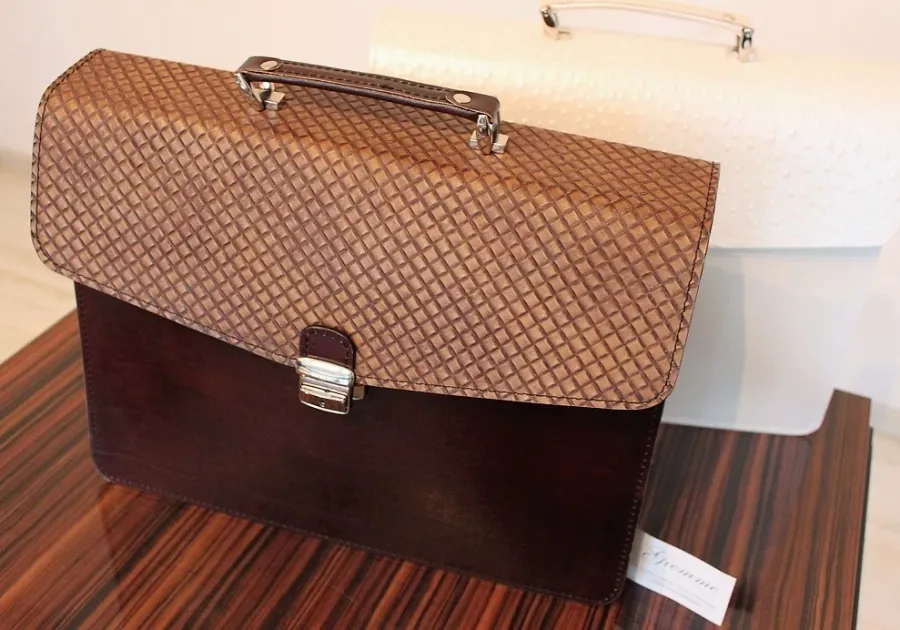 picture 3 Exclusive Italian bag Petrarca