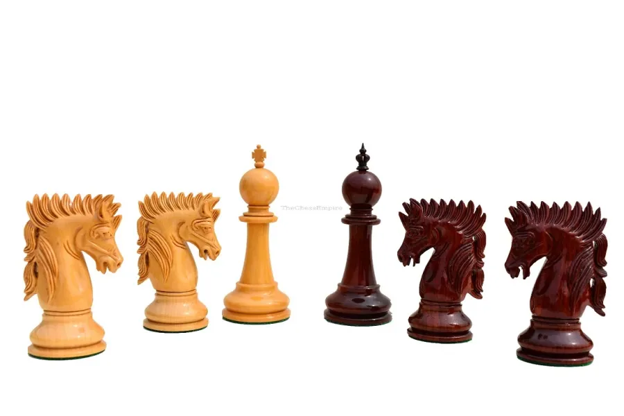 obrazek 5 Unikatowy zestaw figur Utgard Castle do gry w szachy - The Chess Empire