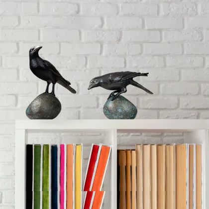 Picture A crow figurine for the office