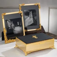 Zdjęcie Eleganckie ramki na zdjęcia z pudełkiem na drobiazgi od włoskiej marki