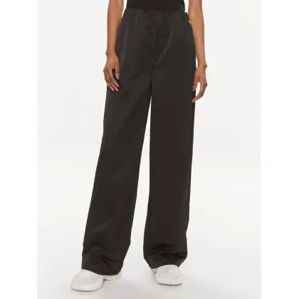 Zdjęcie Calvin Klein Jeans Spodnie materiałowe Soft Crinkle J20J223122 Czarny Relaxed Fit