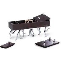 Picture A unique jewelry box