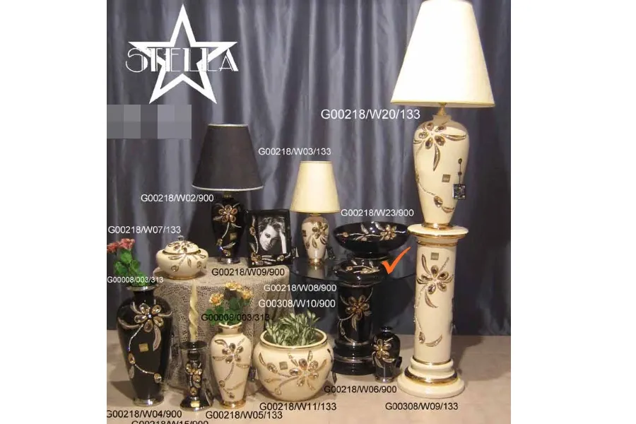 obrazek 1 Designerska ceramiczna popielniczka w kolorze czarnym