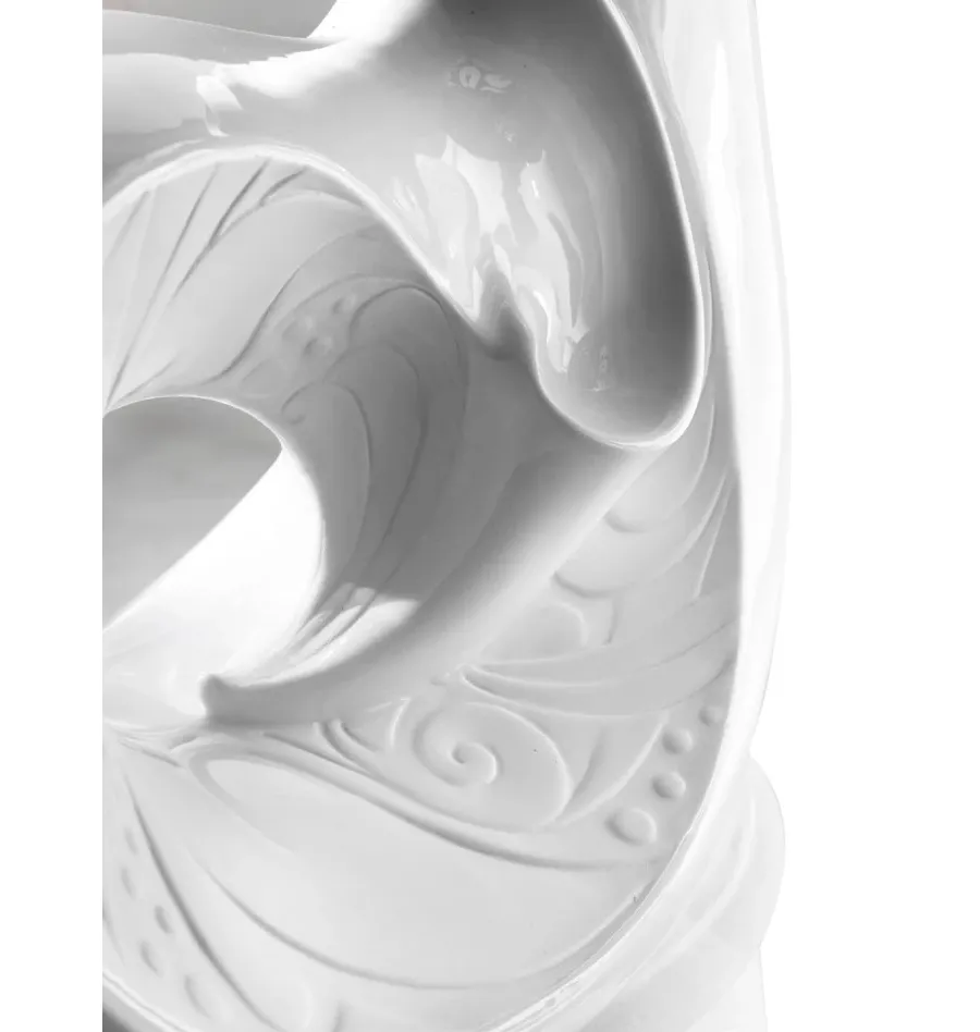 obrazek 3 Porcelanowy biały wazon zagięty w spiralę ze zdobieniem